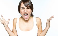 Агрессивность - что с ней делать? 
benicce, Shutterstock.com